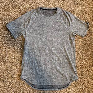Lululemon dryense curve hem grey shirt size L